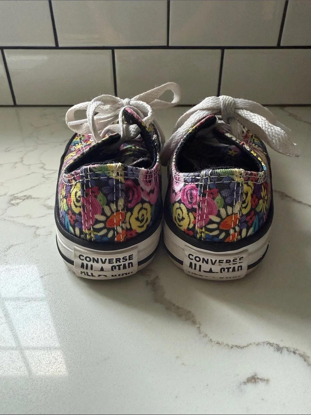 Converse floral kids